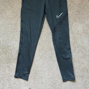 nike dri fit for kids M (brand new)
